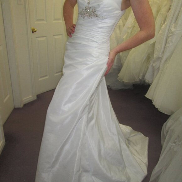 Mermaid Racerback White Wedding Dress, Queen Anne Collar Fitted Sexy Fit & Flare - Picture 4 of 11
